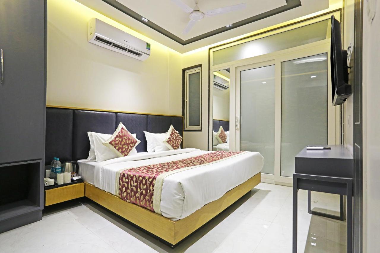 Hotel Apple Villa - Near Delhi Airport With Free Airport Transsfer New Delhi Buitenkant foto