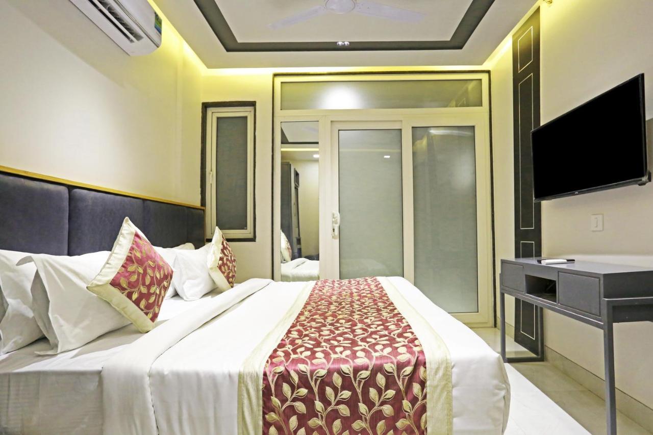 Hotel Apple Villa - Near Delhi Airport With Free Airport Transsfer New Delhi Buitenkant foto