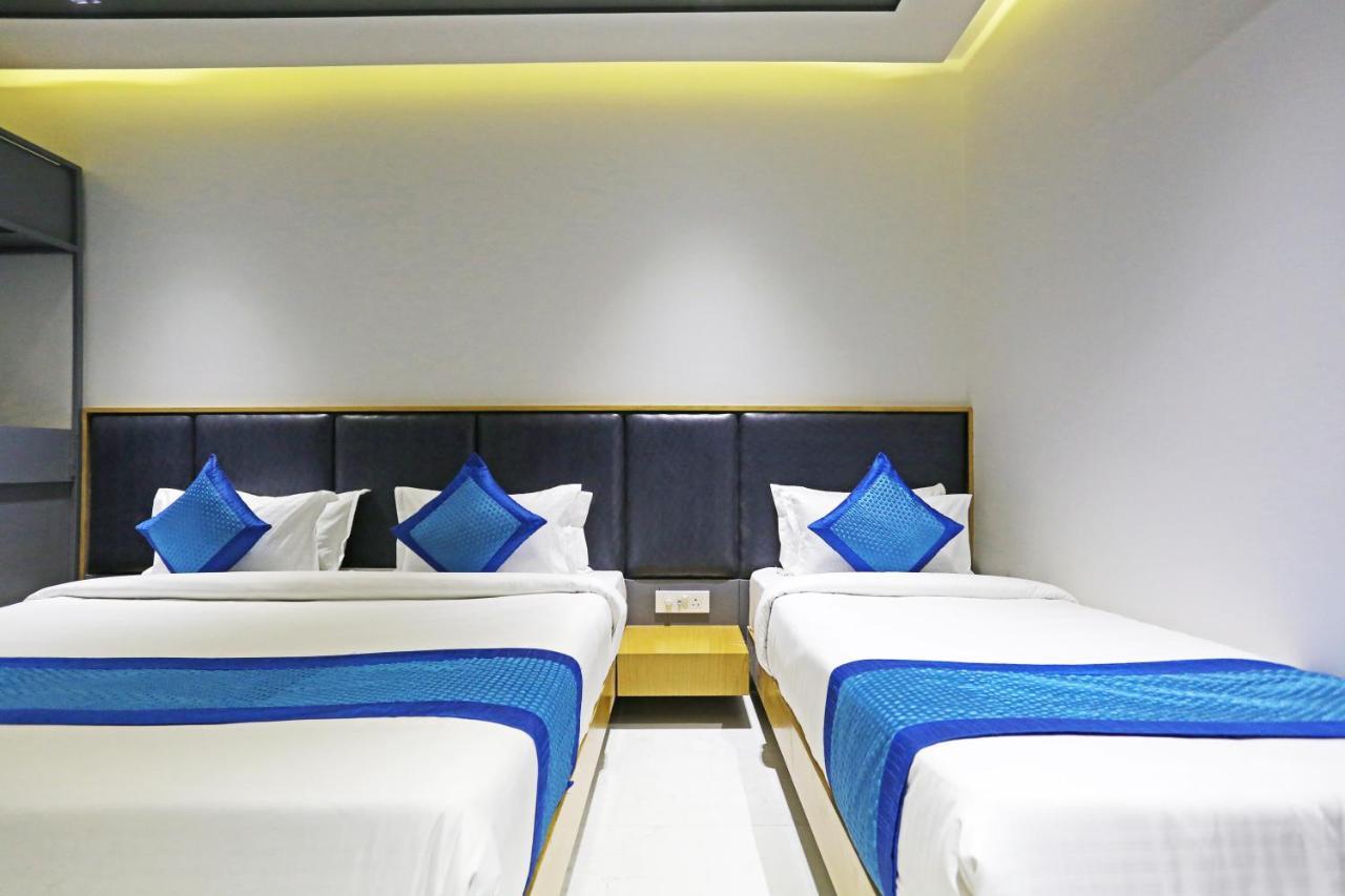 Hotel Apple Villa - Near Delhi Airport With Free Airport Transsfer New Delhi Buitenkant foto